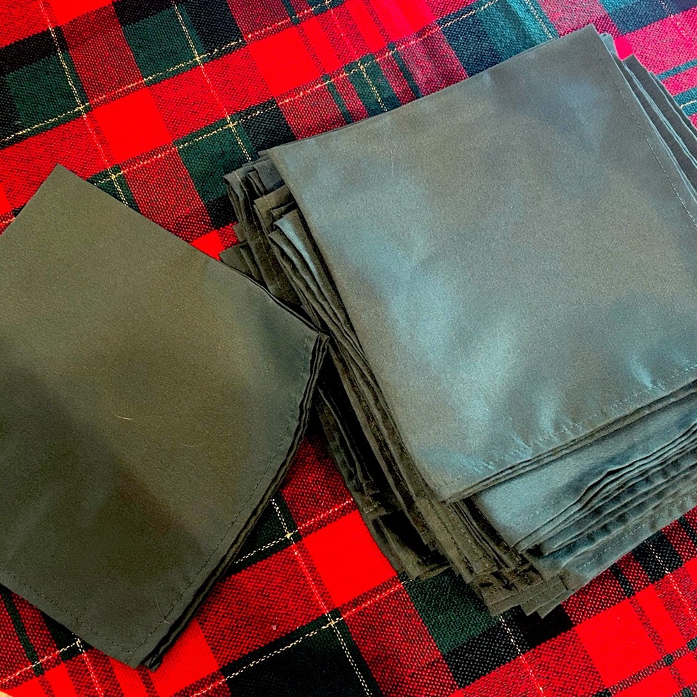 97 Hunter Green Cloth Napkins